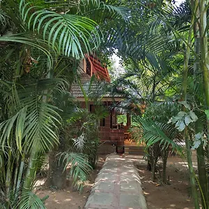  Hotel Neelambari Ecotoursm