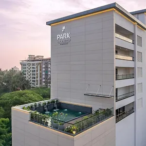 4* Hotel Park & By Radisson East